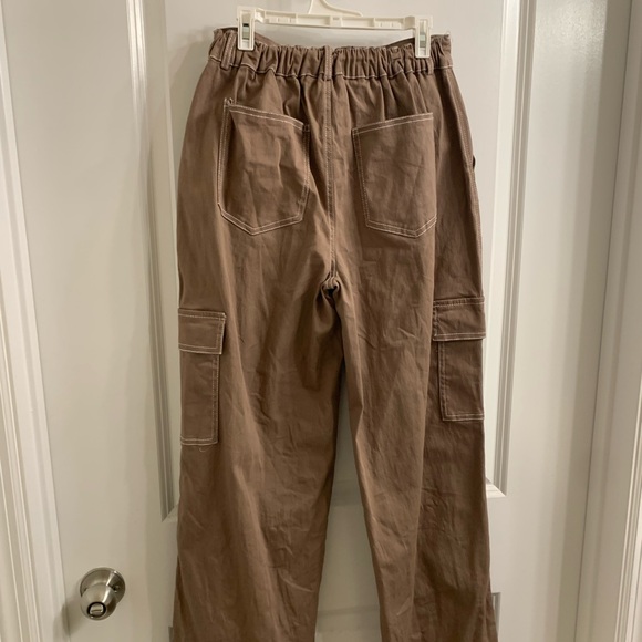 High Rise Rose Cargo Pants - Picture 3 of 3